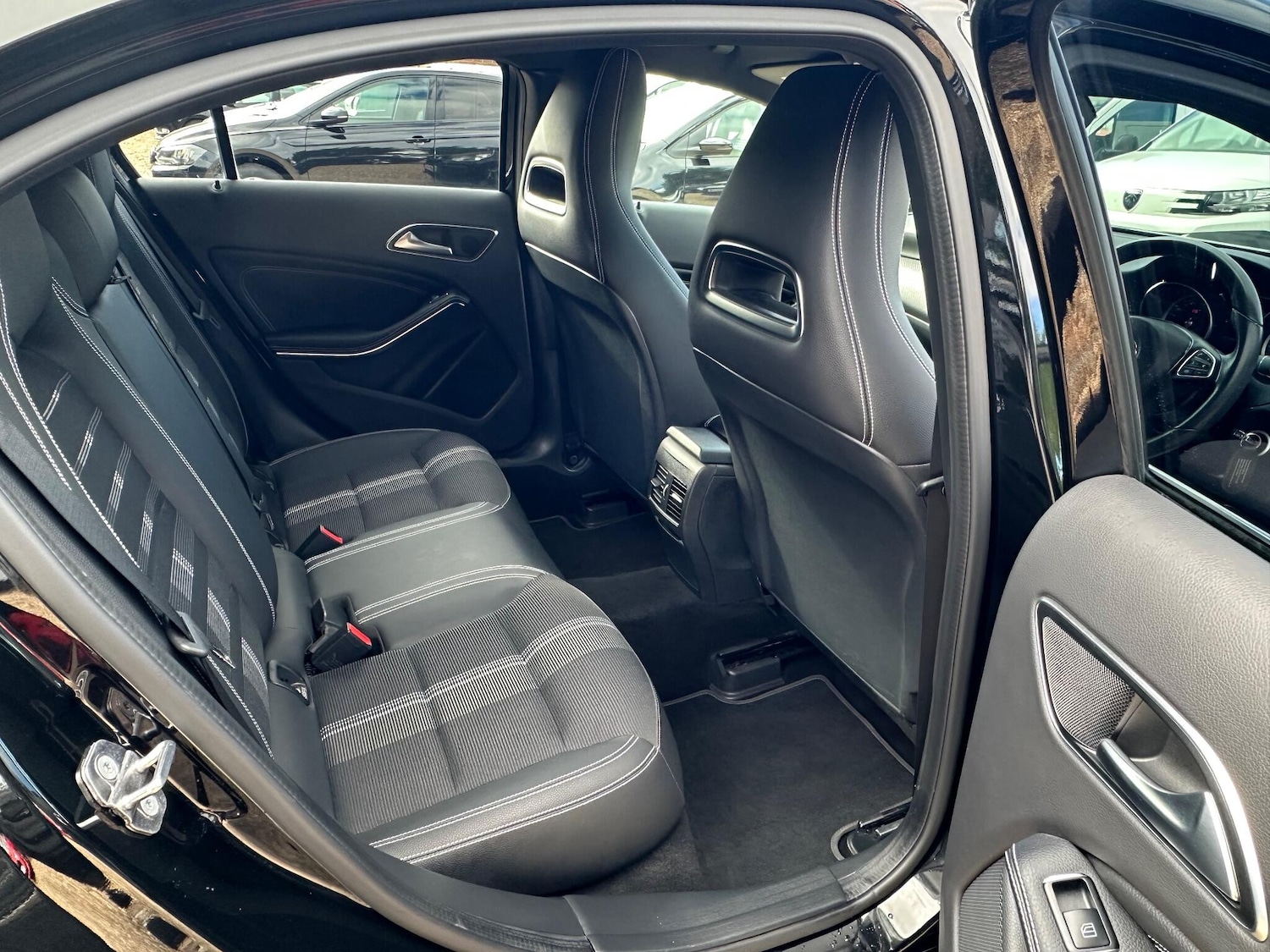 Used Mercedes-Benz A-Class 2018 for sale - 76992854: Photo 14