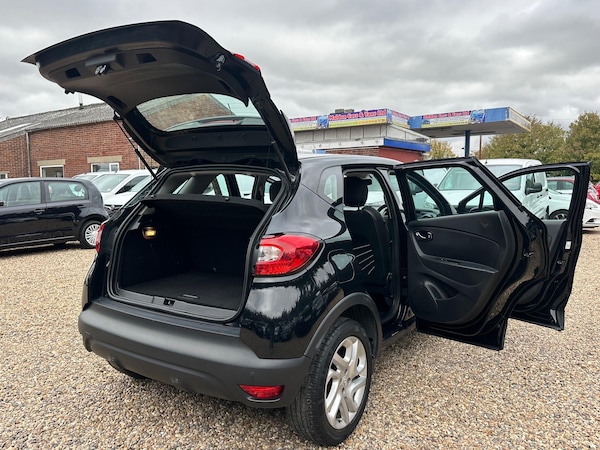 Used Renault Captur 2016 for sale - 76260125: Photo 24
