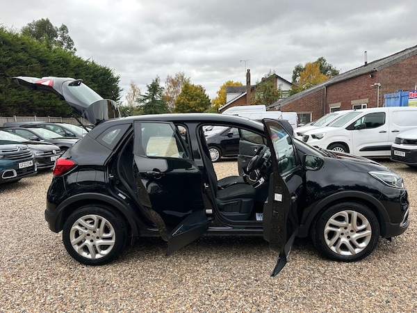 Used Renault Captur 2016 for sale - 76260125: Photo 25