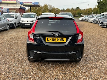 Used Honda Jazz 2016 for sale - 76472531: Photo