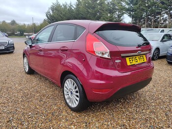 Used Ford Fiesta 2015 for sale - 77524168: Photo