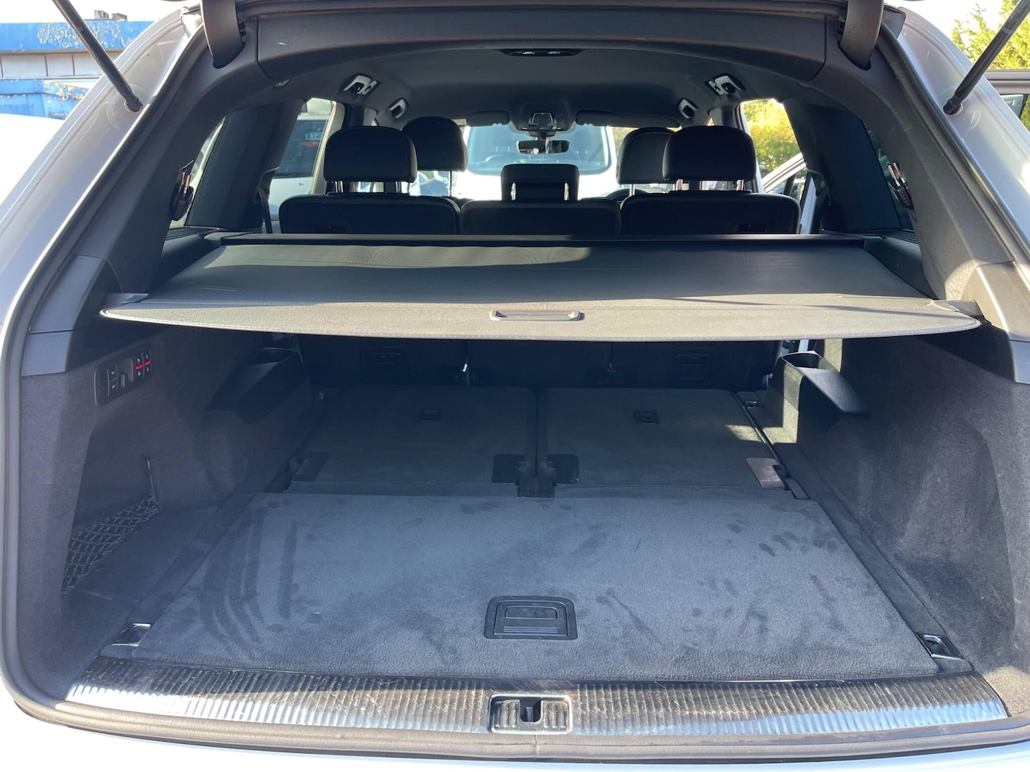 Vehicle 29