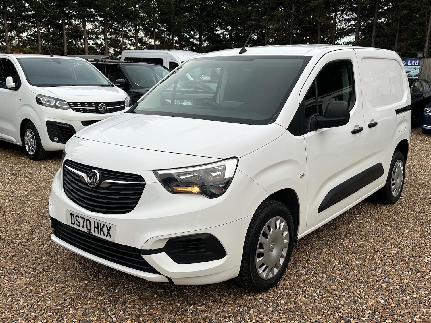Used Vauxhall Combo 2020 for sale - 76371041: Photo 1