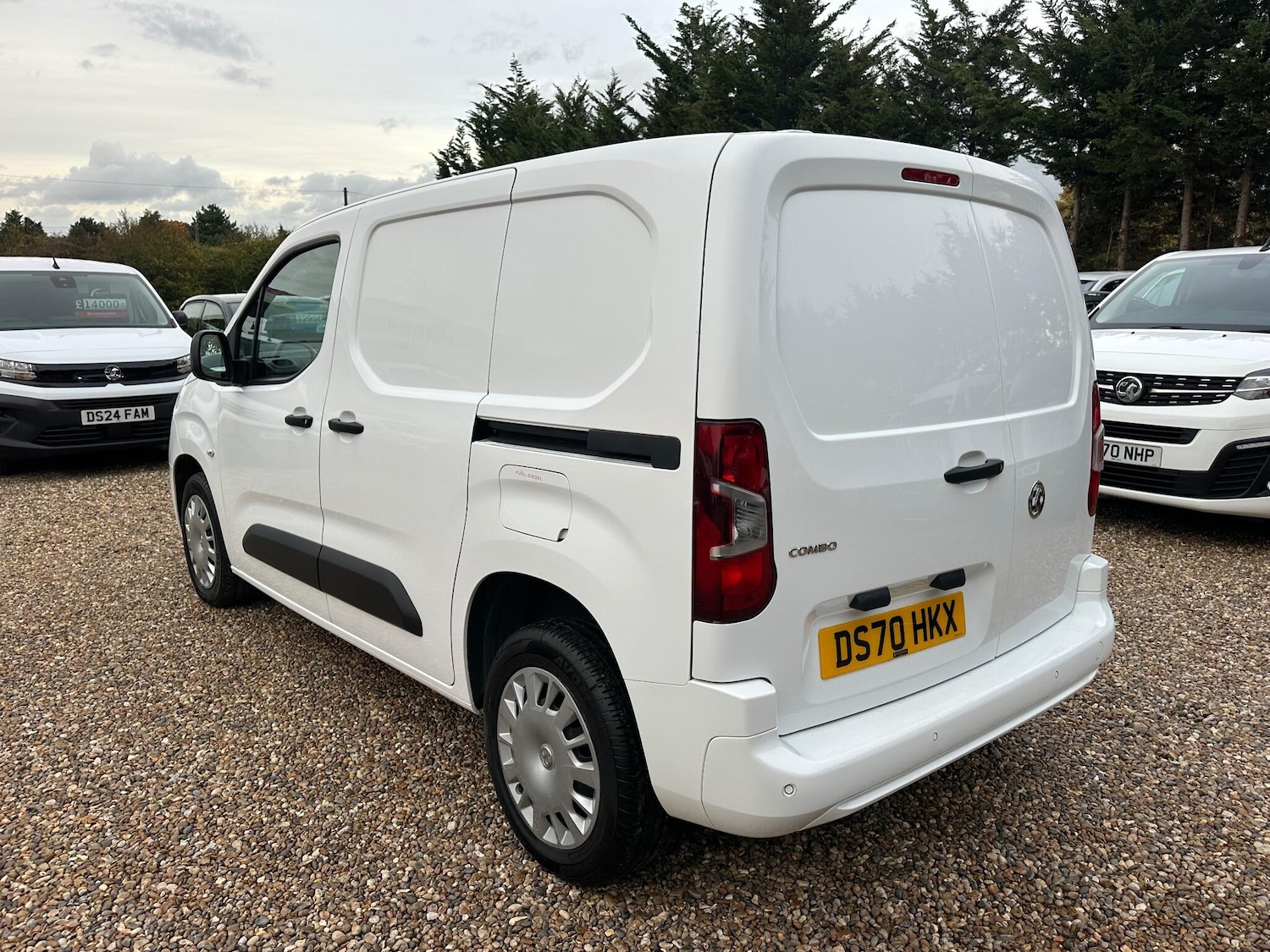 Used Vauxhall Combo 2020 for sale - 76371041: Photo 3