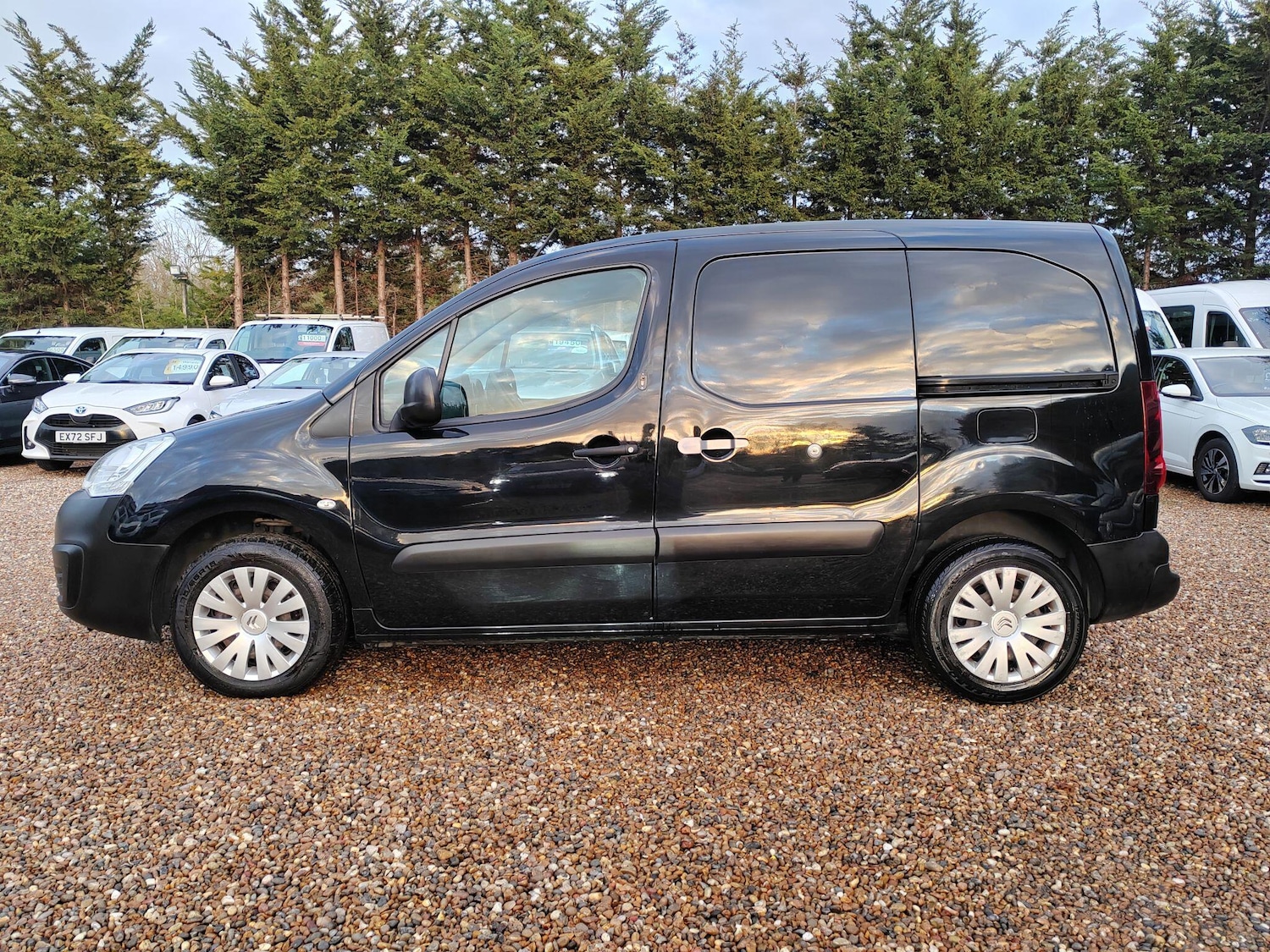 Used Citroen Berlingo 2018 for sale - 77783693: Photo 2