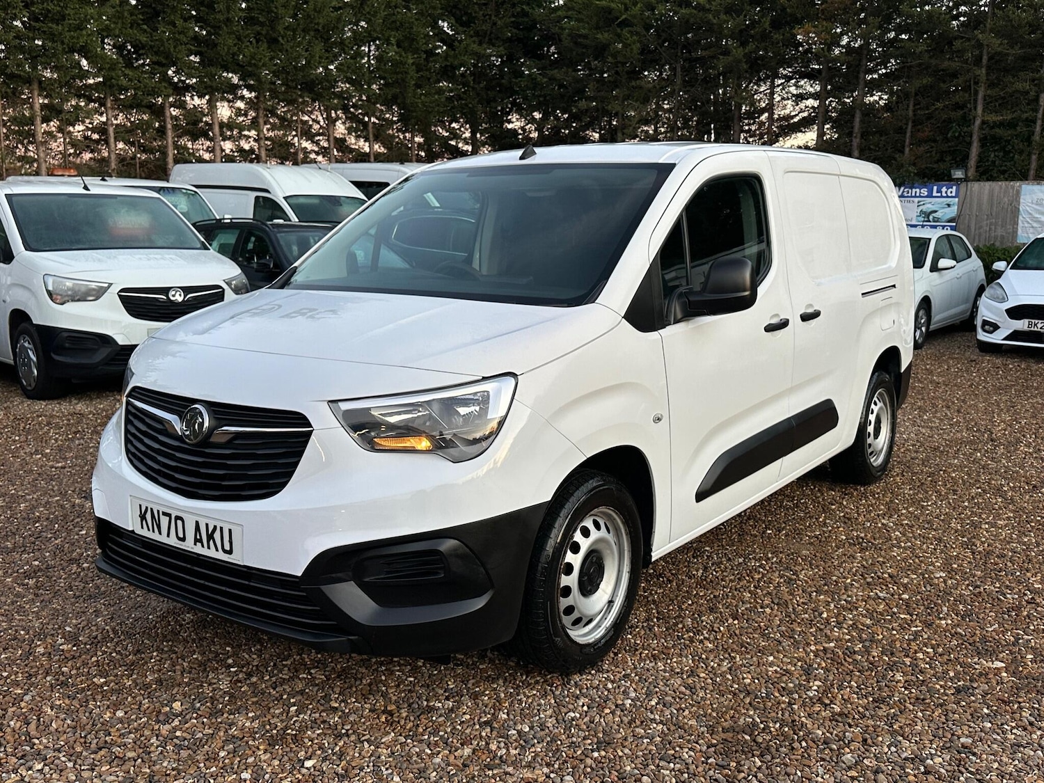 Used Vauxhall Combo 2020 for sale - 76913960: Photo 1