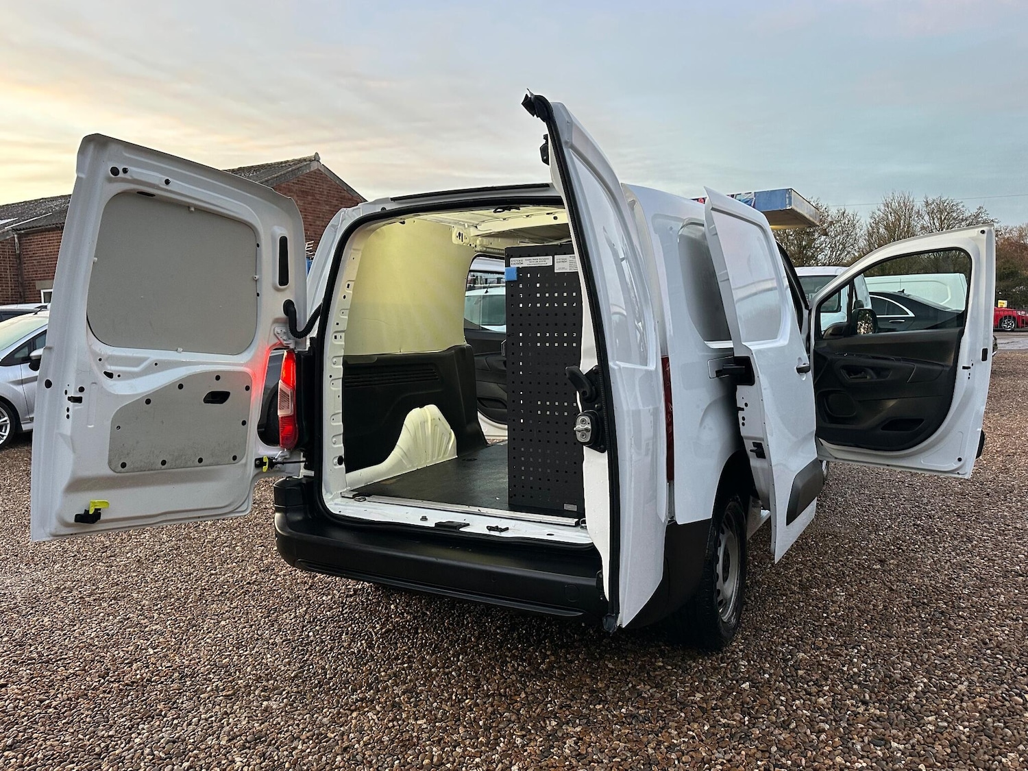 Used Vauxhall Combo 2020 for sale - 76913960: Photo 24