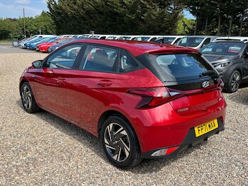 Used Hyundai i20 2022 for sale - 78527900: Photo