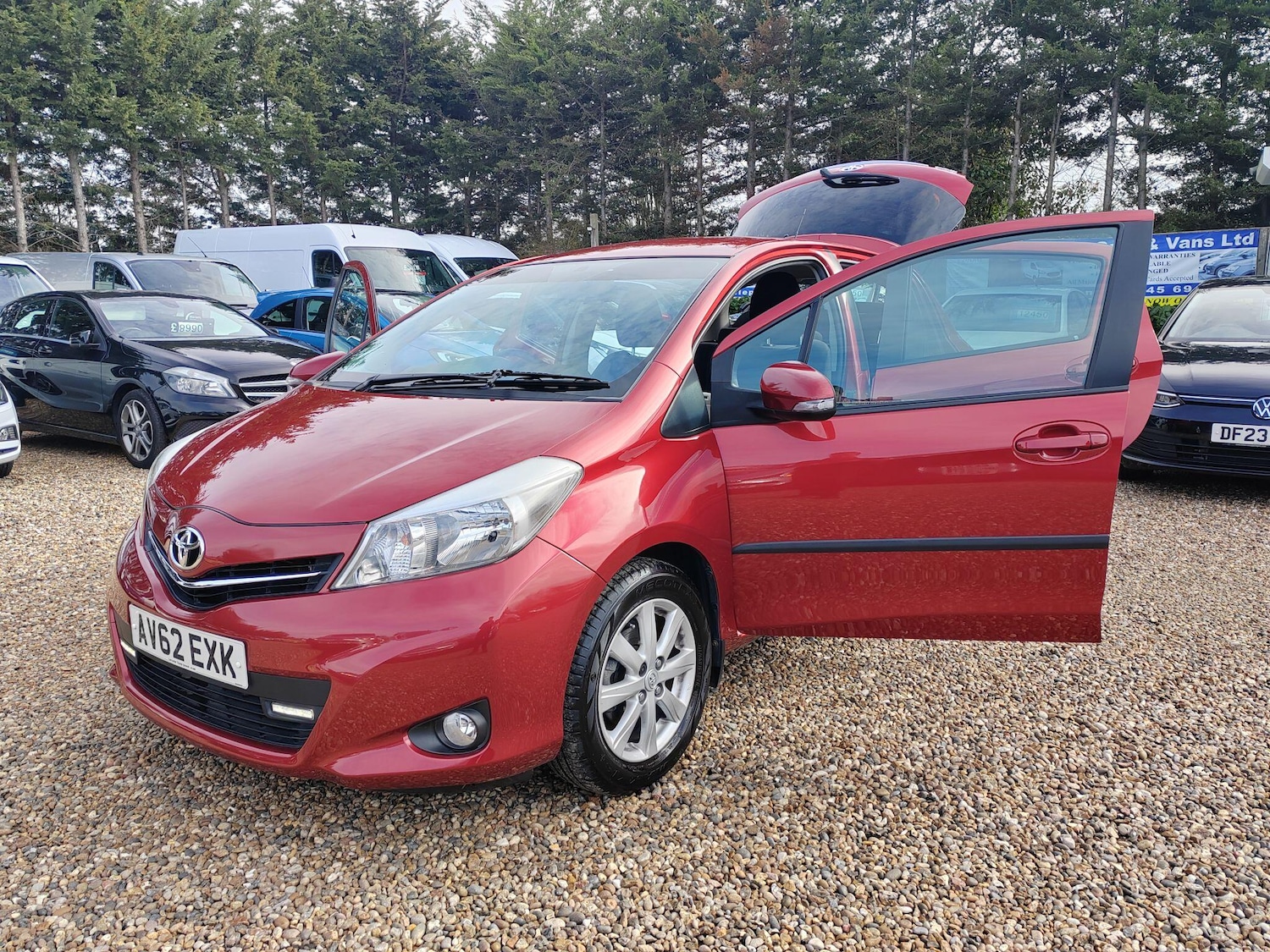 Used Toyota Yaris 2012 for sale - 77637605: Photo 20