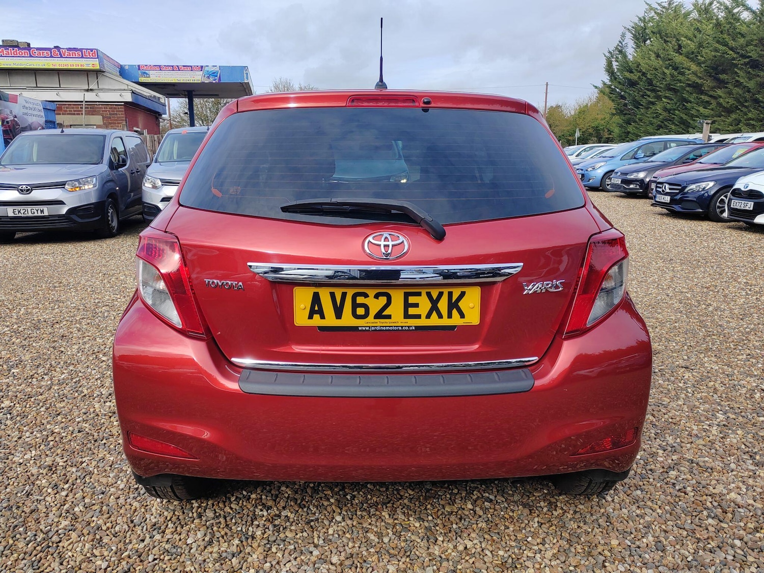 Used Toyota Yaris 2012 for sale - 77637605: Photo 4