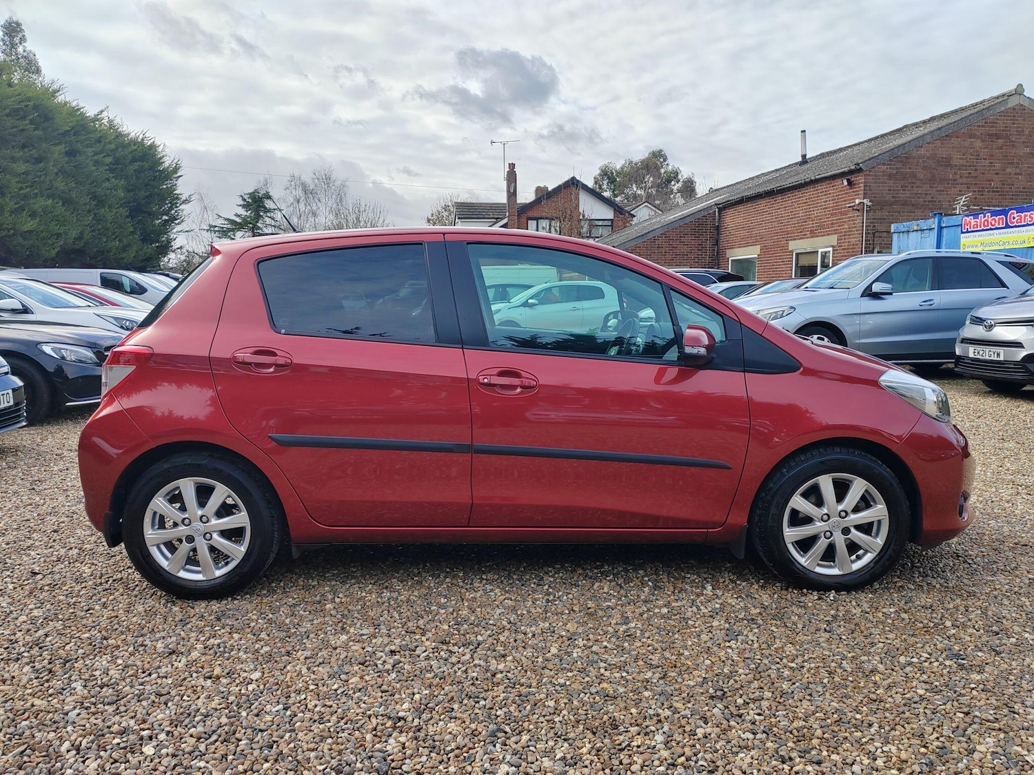 Used Toyota Yaris 2012 for sale - 77637605: Photo 6