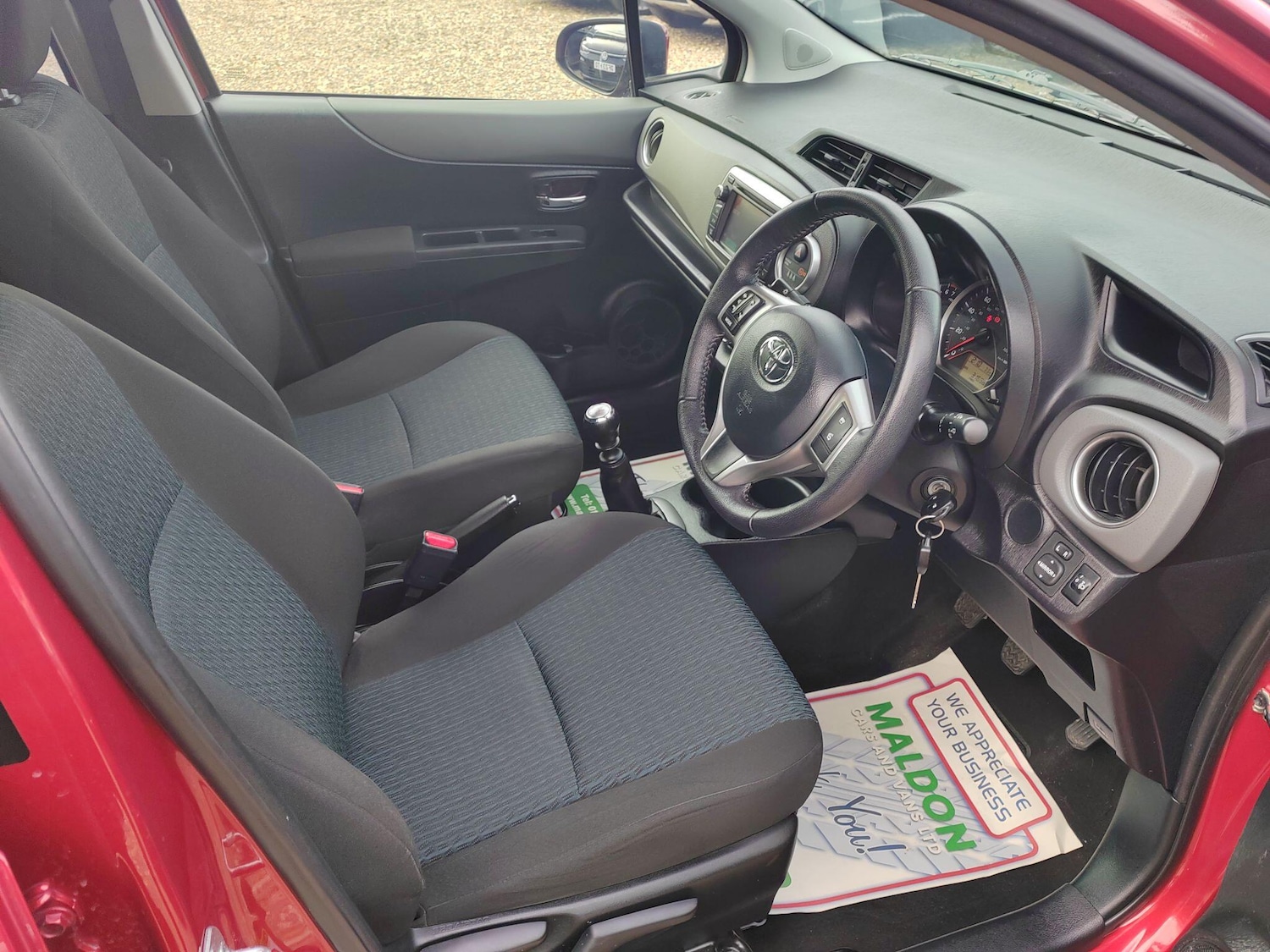 Used Toyota Yaris 2012 for sale - 77637605: Photo 9