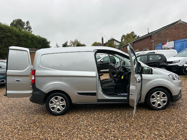 Used Ford Transit Courier 2019 for sale - 76151460: Photo 23