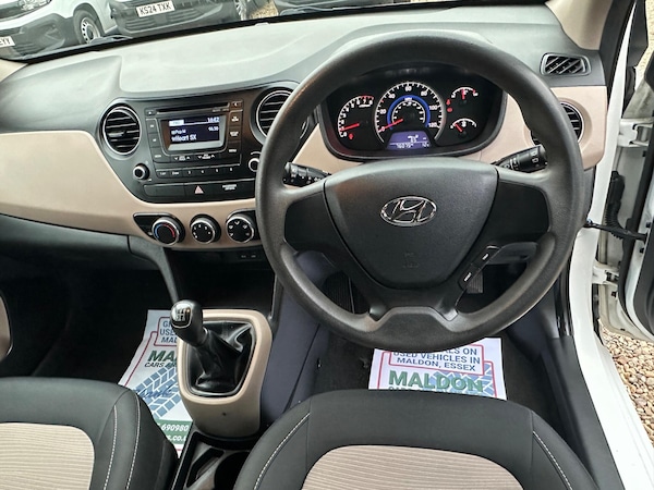 Used Hyundai i10 2016 for sale - 76260070: Photo 10