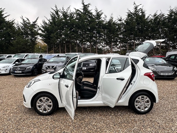 Used Hyundai i10 2016 for sale - 76260070: Photo 19