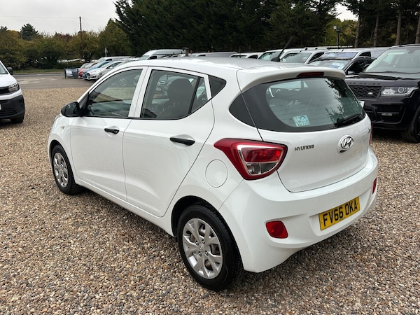 Used Hyundai i10 2016 for sale - 76260070: Photo 3