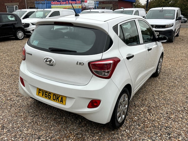 Used Hyundai i10 2016 for sale - 76260070: Photo 5