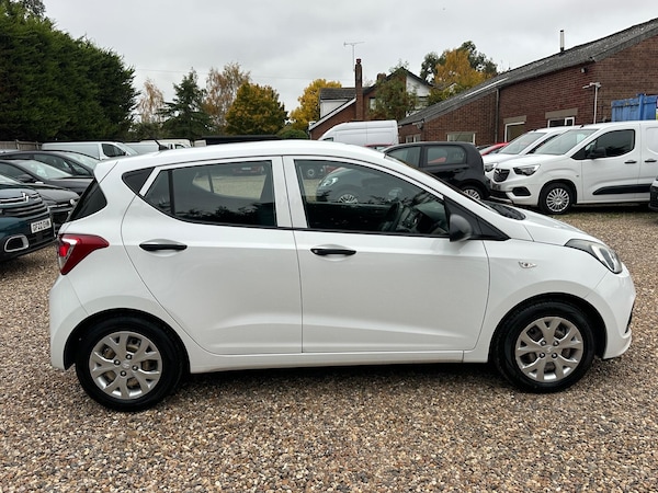 Used Hyundai i10 2016 for sale - 76260070: Photo 6