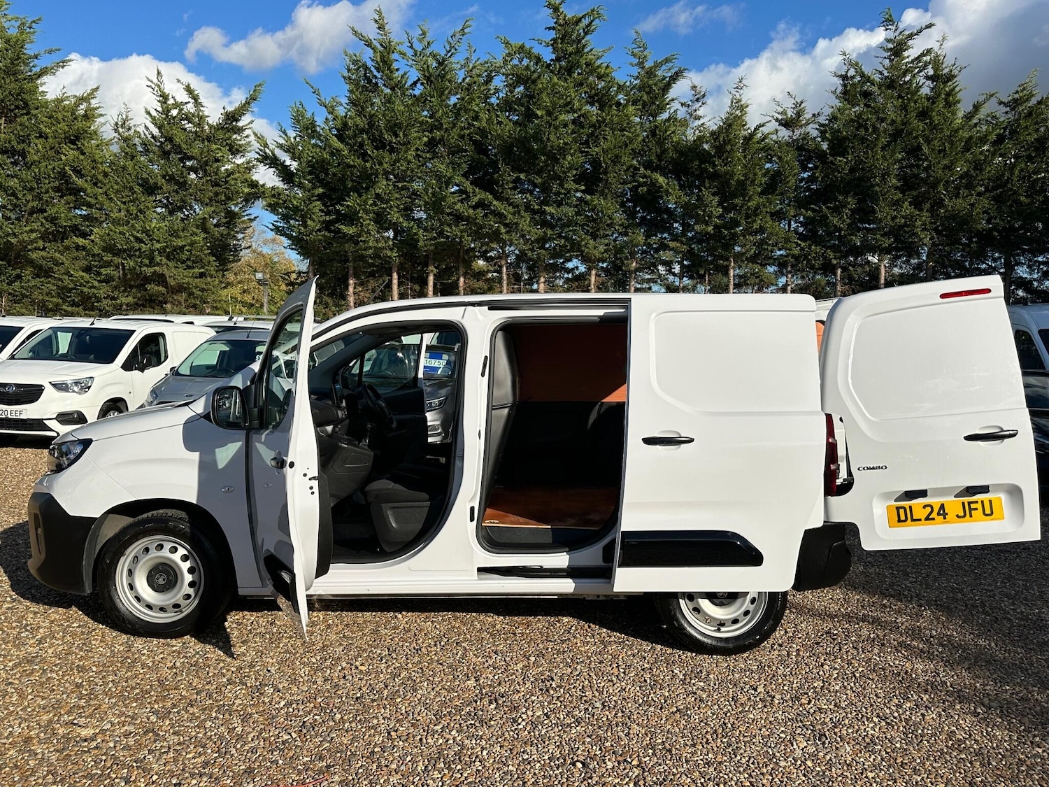 Used Vauxhall Combo 2024 for sale - 76295046: Photo 21