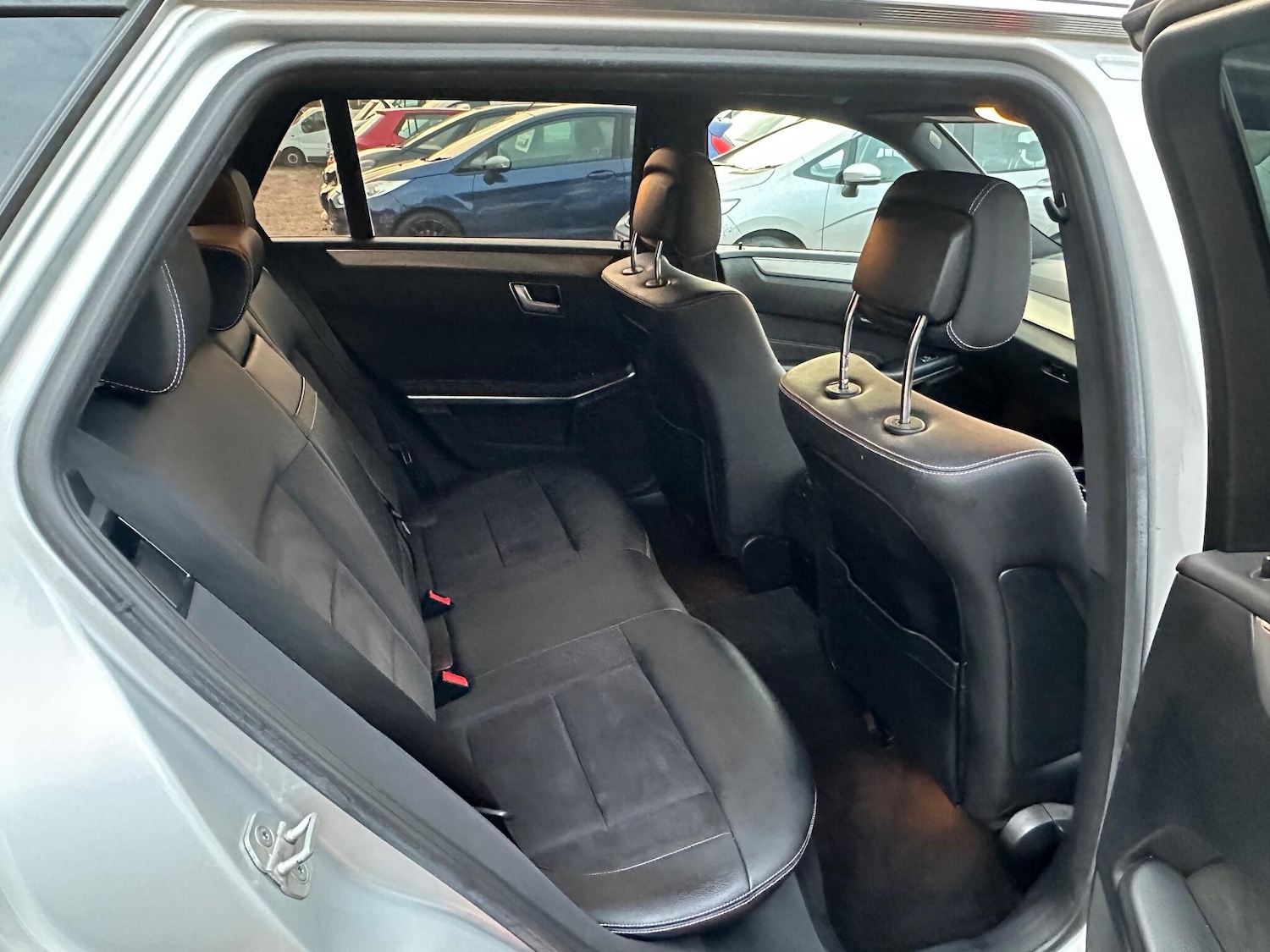 Used Mercedes-Benz E Class 2014 for sale - 76992436: Photo 15