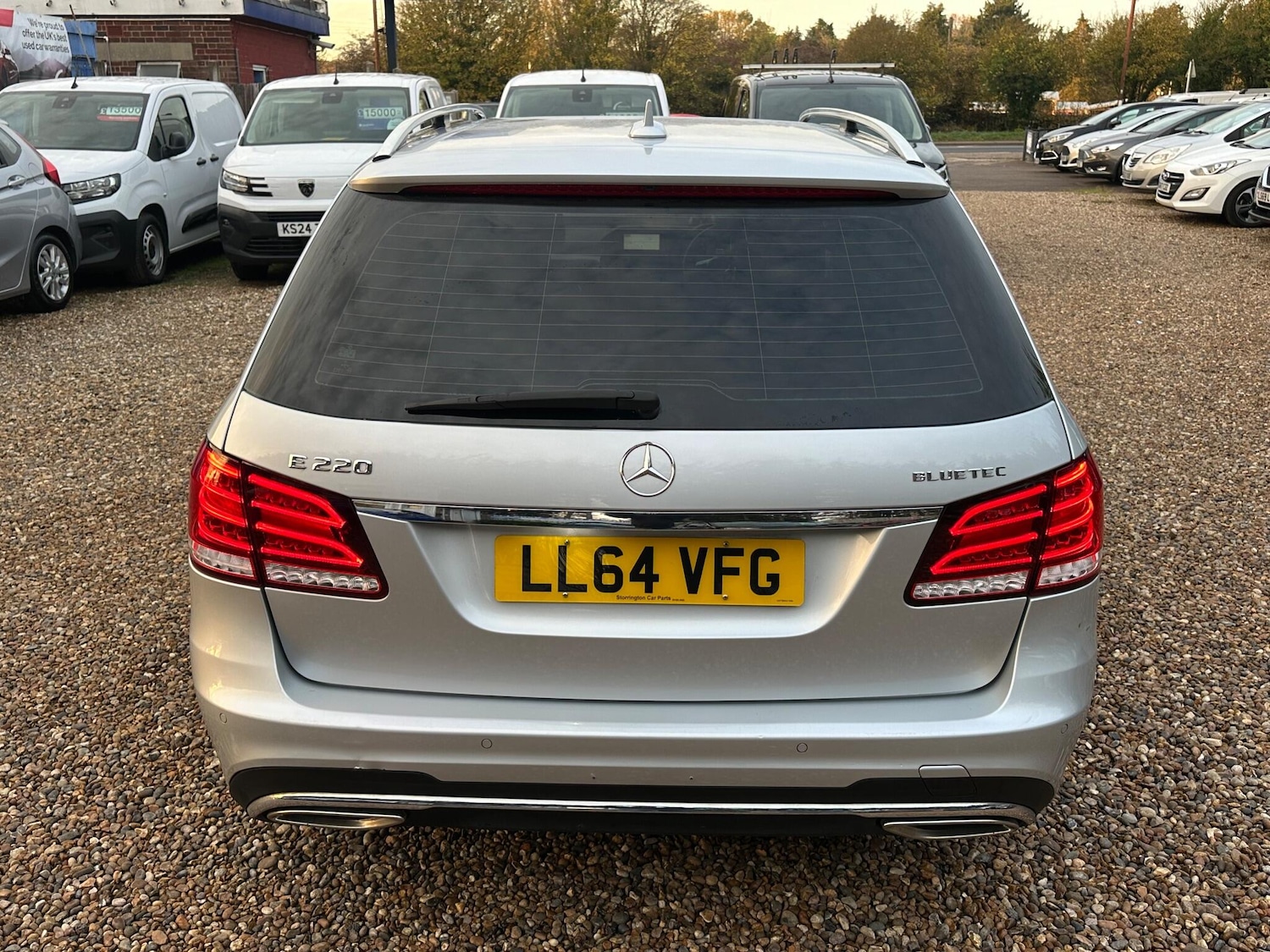 Used Mercedes-Benz E Class 2014 for sale - 76992436: Photo 4