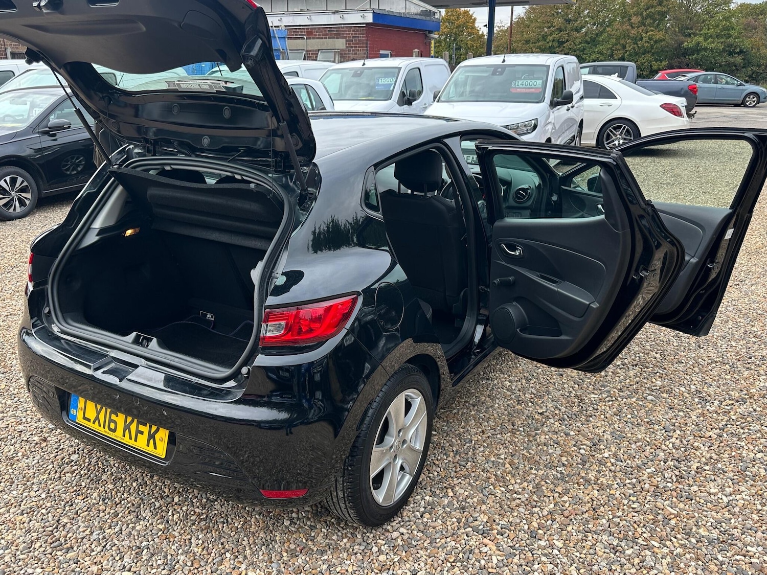 Used Renault Clio 2016 for sale - 76214889: Photo 21