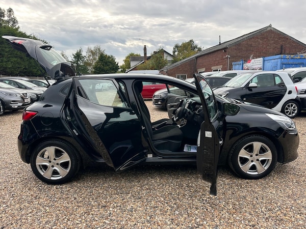 Used Renault Clio 2016 for sale - 76214889: Photo 22