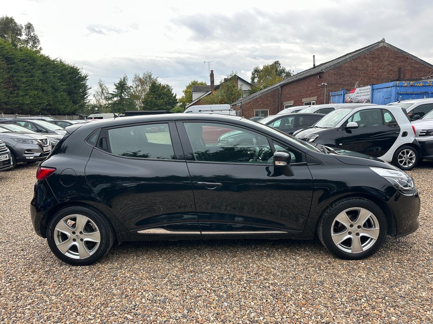 Used Renault Clio 2016 for sale - 76214889: Photo 6