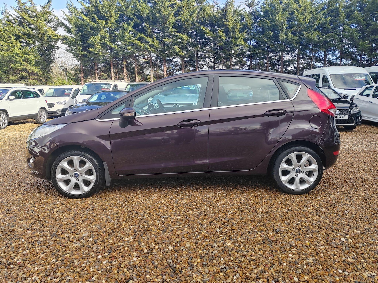 Used Ford Fiesta 2010 for sale - 77387298: Photo 2