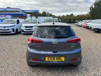 Used Hyundai i20 2018 for sale - 79794637: Photo