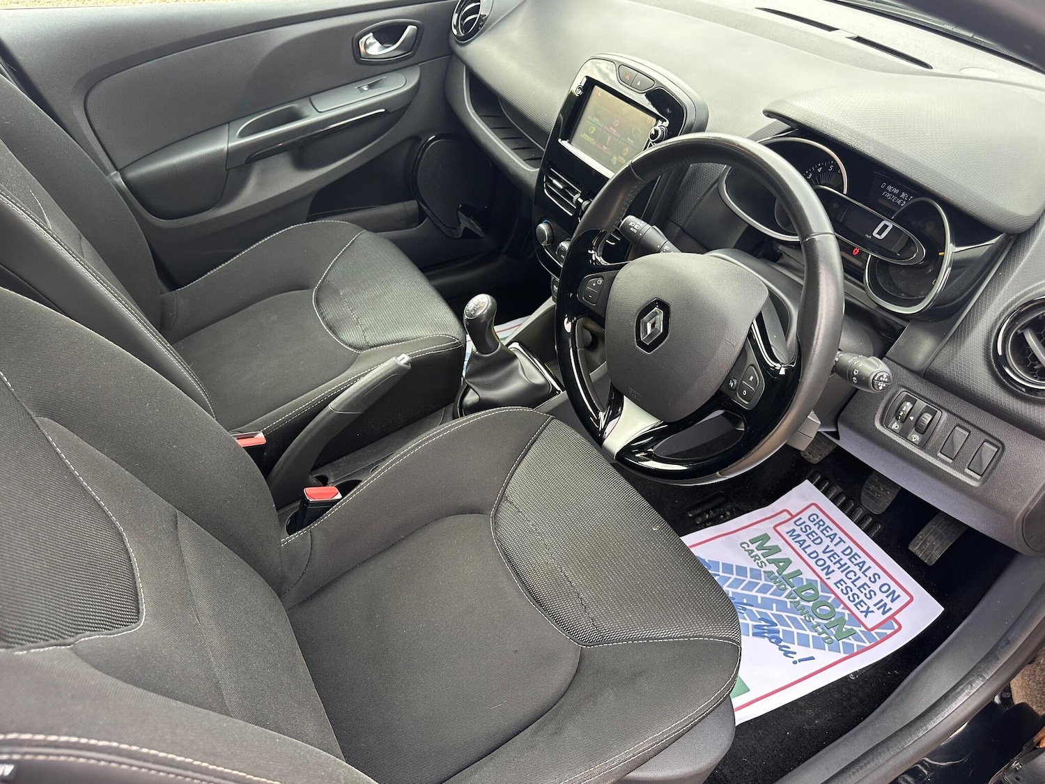 Used Renault Clio for sale - 76995765: Photo 9