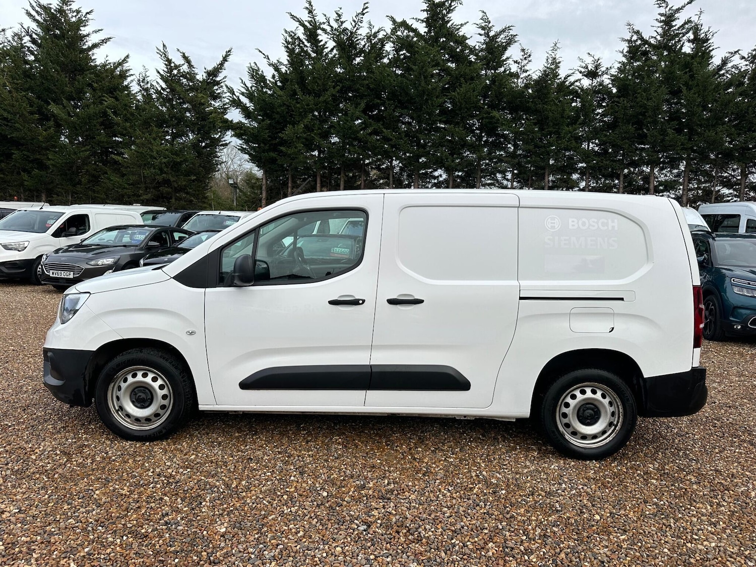 Used Vauxhall Combo 2020 for sale - 76727698: Photo 2