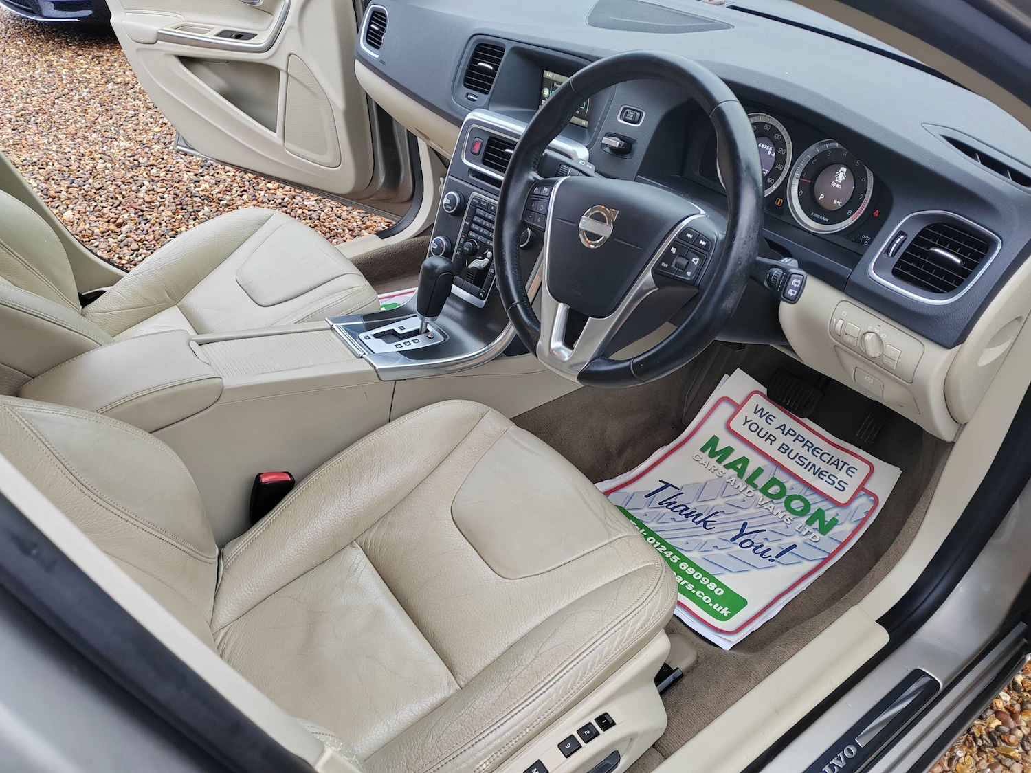 Used Volvo V60 2011 for sale - 77359193: Photo 15