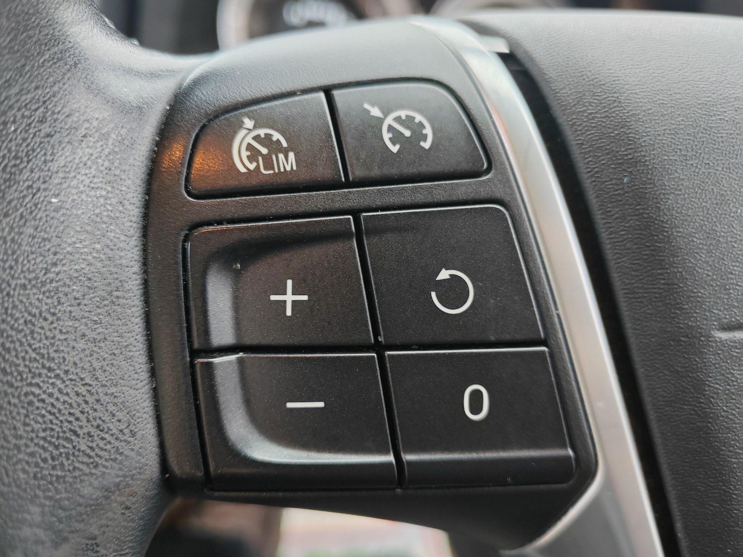 Used Volvo V60 2011 for sale - 77359193: Photo 20