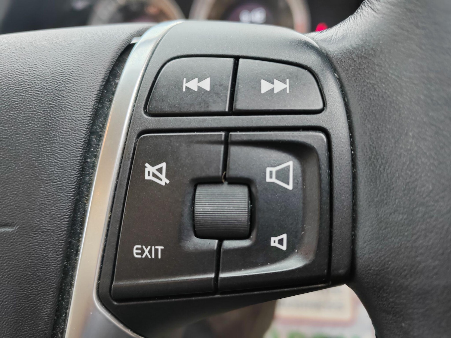 Used Volvo V60 2011 for sale - 77359193: Photo 21