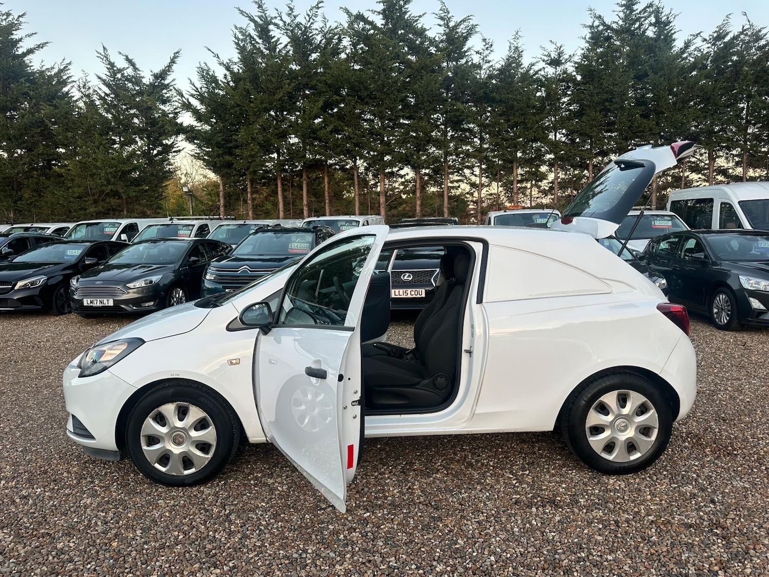 Used Vauxhall Corsa Van 2018 for sale - 76424412: Photo 18