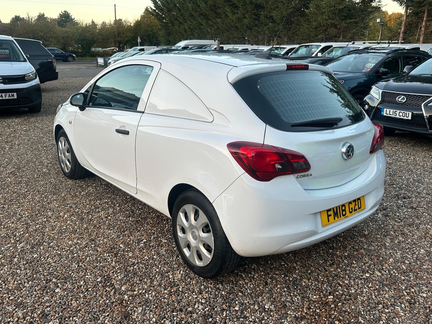 Used Vauxhall Corsa Van 2018 for sale - 76424412: Photo 3