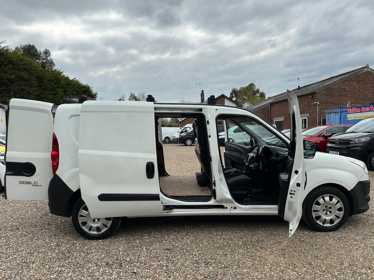 Used Fiat Doblo 2015 for sale - 78100969: Photo 24