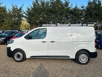 Used Vauxhall Vivaro 2022 for sale - 76152482: Photo