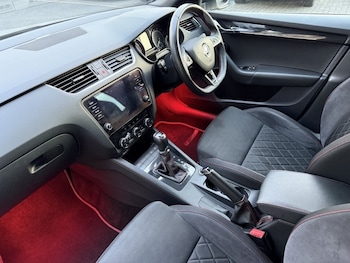 Used Skoda Octavia 2019 for sale - 77391859: Photo