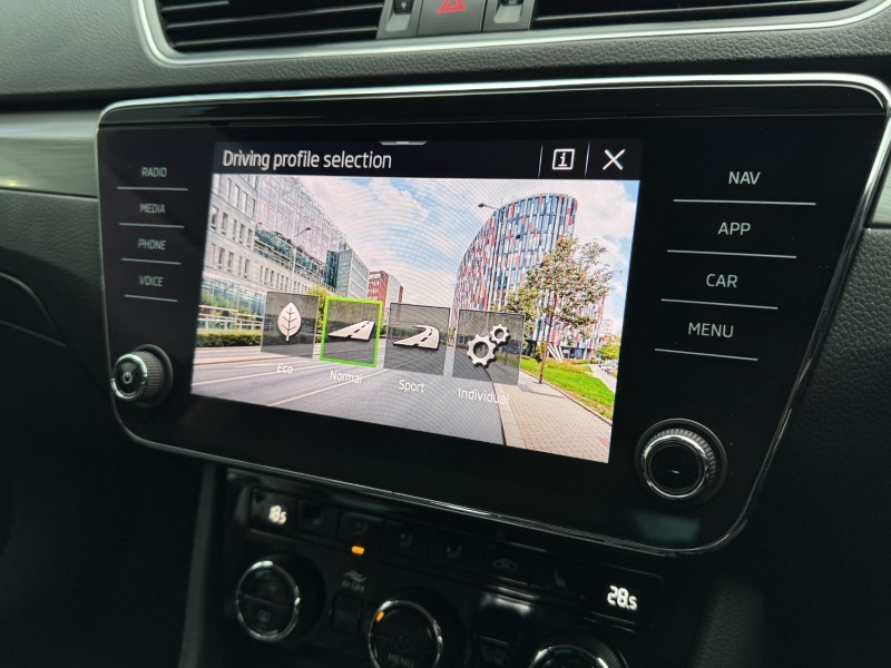 Used Skoda Superb 2020 for sale - 76983953: Photo 41