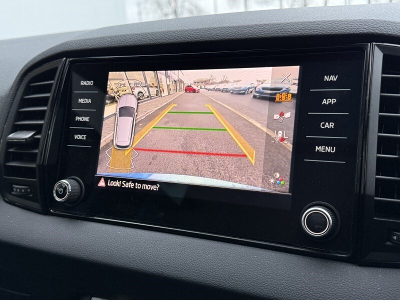 Used Skoda Karoq 2024 for sale - 77474744: Photo 34