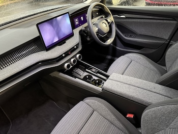 Used Skoda Superb 2024 for sale - 76981524: Photo