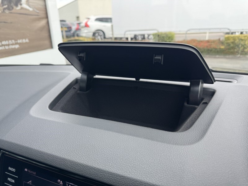 Used Skoda Karoq 2024 for sale - 77367160: Photo 33