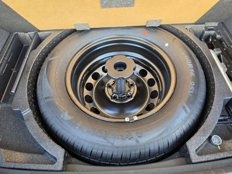 Used Skoda Karoq 2023 for sale - 77897219: Photo 17