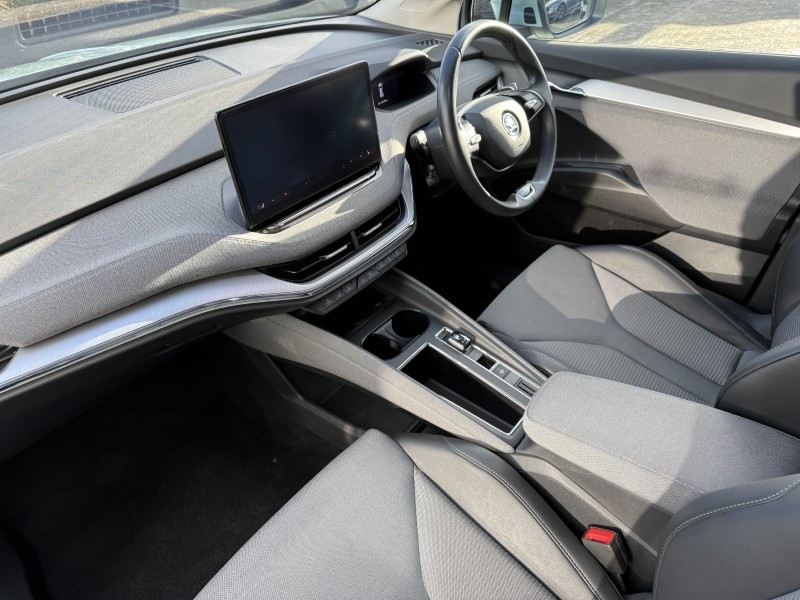 Used Skoda Enyaq 2024 for sale - 76982267: Photo 2