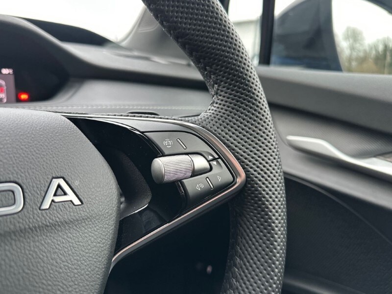 Used Skoda Enyaq 2025 for sale - 77834047: Photo 28