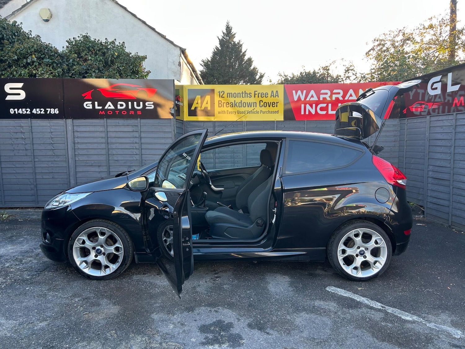 Used Ford Fiesta 2010 for sale - 77029823: Photo 10