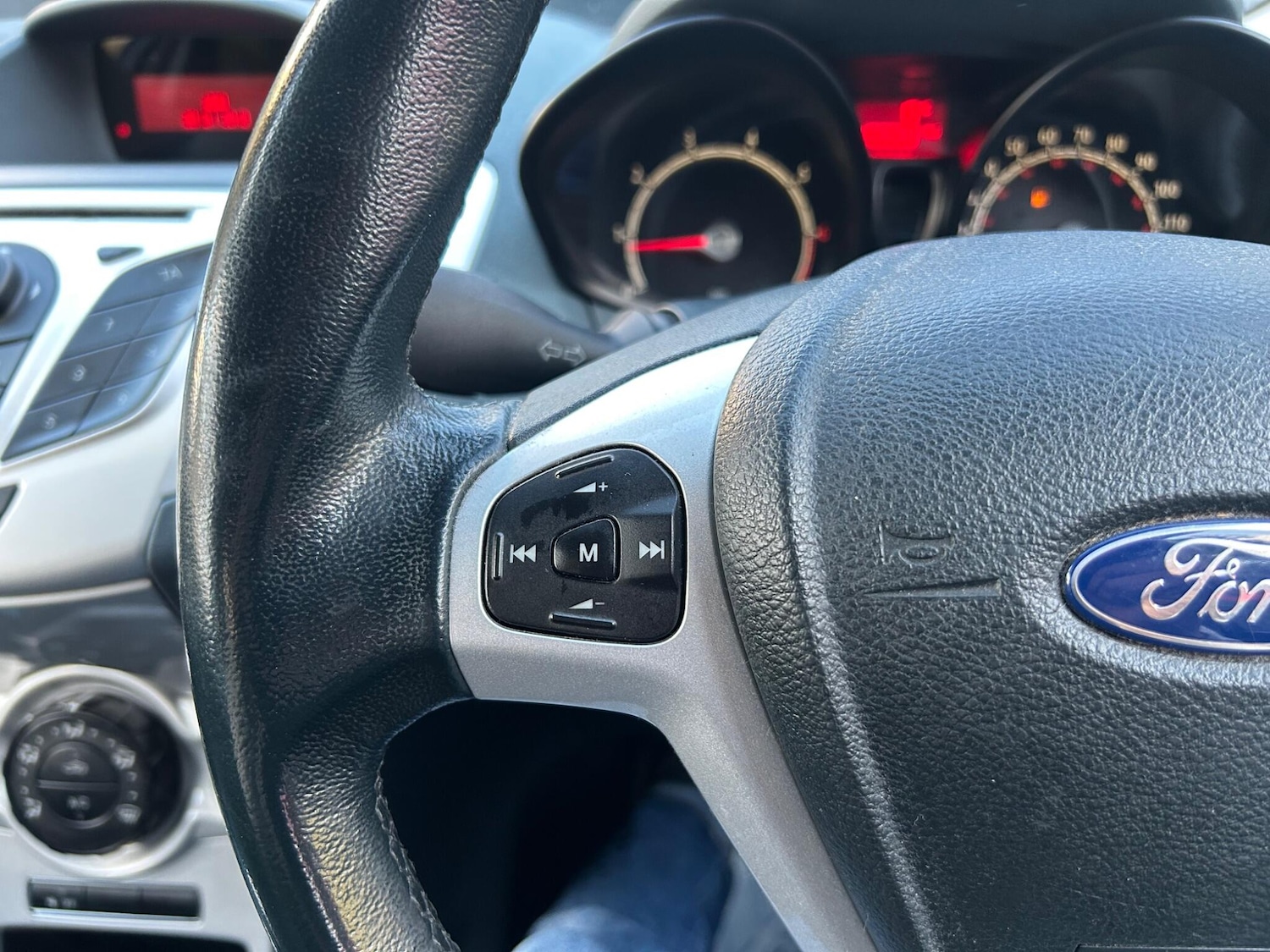 Used Ford Fiesta 2010 for sale - 77029823: Photo 35