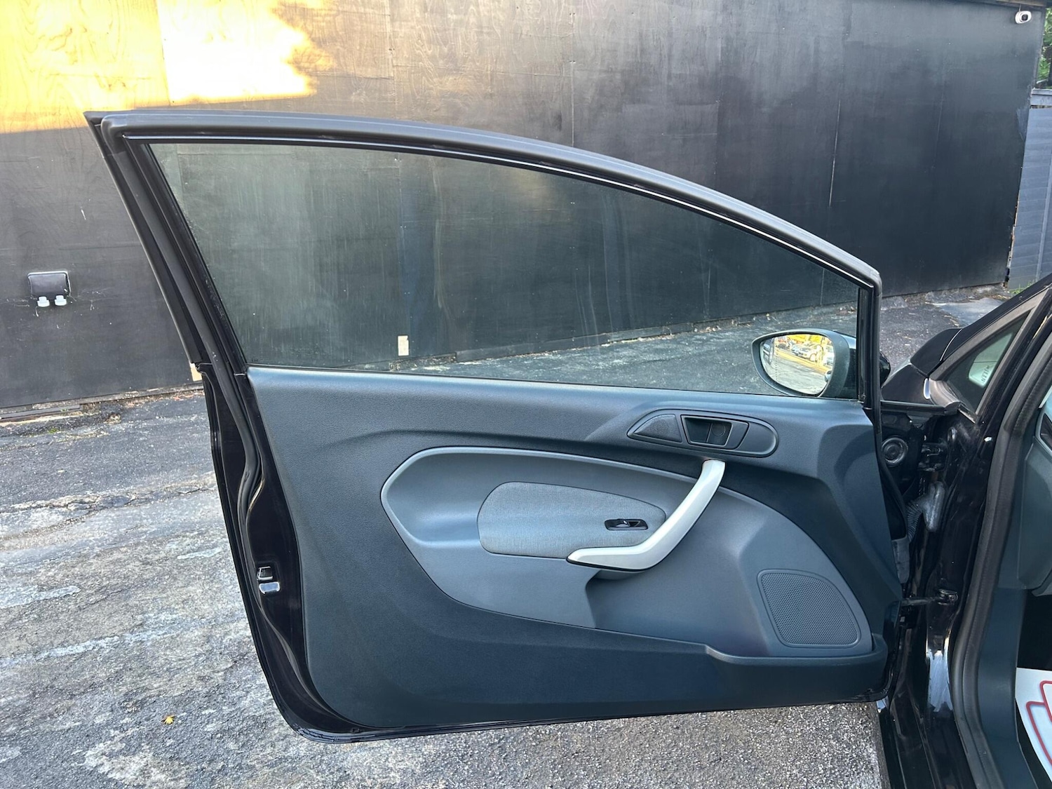 Used Ford Fiesta 2010 for sale - 77029823: Photo 37